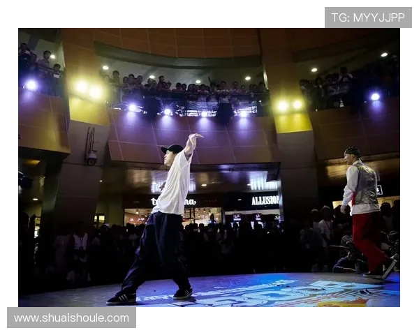 南京街舞队与武汉街舞队的精彩对决与节奏分析全景回顾